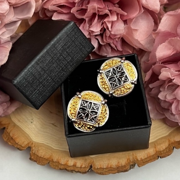 Other - Elegant Gold and Black Cufflinks with Silver Fleury Cross